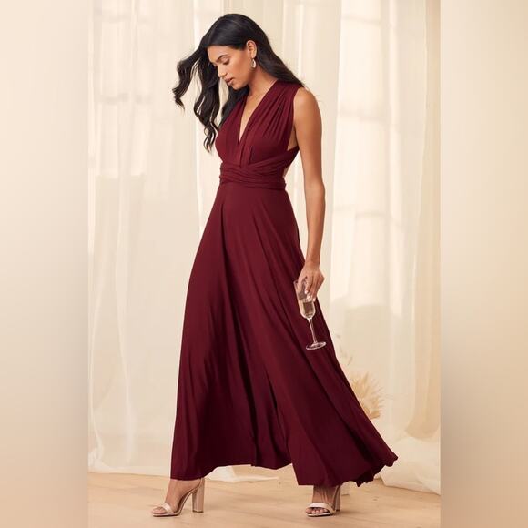 LULU’S Convertible Tricks of the Trade Burgundy Maxi Dress Size M NWT - Picture 4 of 13